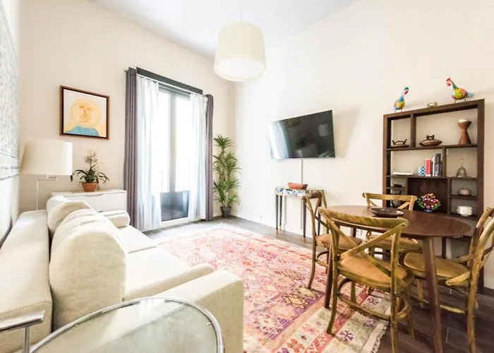 Cozy Apartment Plaza Mayor Madri, Espanha