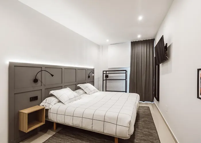 Exclusive Rooms In The Heart Of The City Madrid, Spain