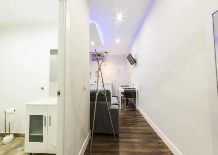 Céntrico apartamento entre Sol, Ópera y Pza Mayor Madrid, Spagna