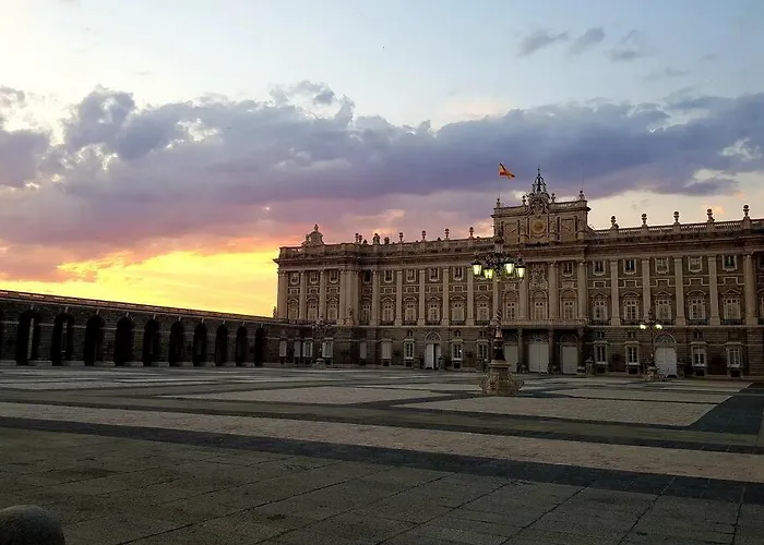 Centro Madrid. Plaza Mayor. Puerta Del Sol. Opera., Spagna