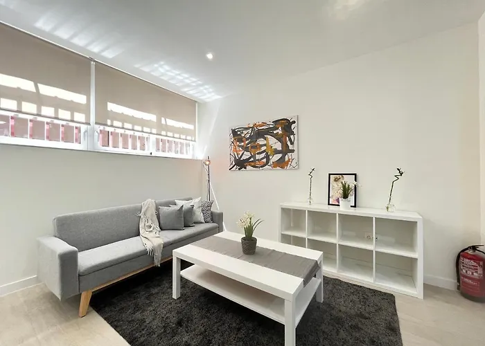 Appartamento Acogedor Infanta Mercedes Madrid, Spagna