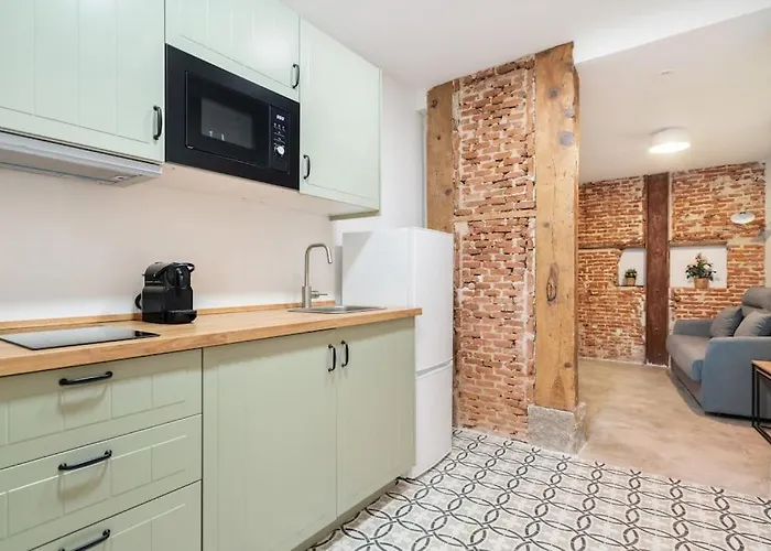 Nice flat in Lavapiés at street level S23A Madrid, Spagna