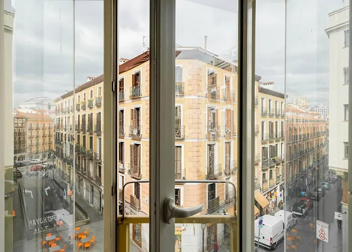 Apartamento Con Balcon A Calle Mayor Ideal Parejas Madrid, Spagna