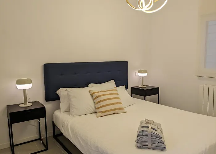 Quintana-Alcalá Apartments Madrid, España