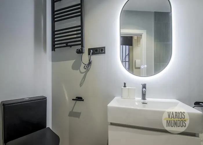 Apartamento-Bajo para 5 al pie de Gran Vía E2 Madri, Espanha
