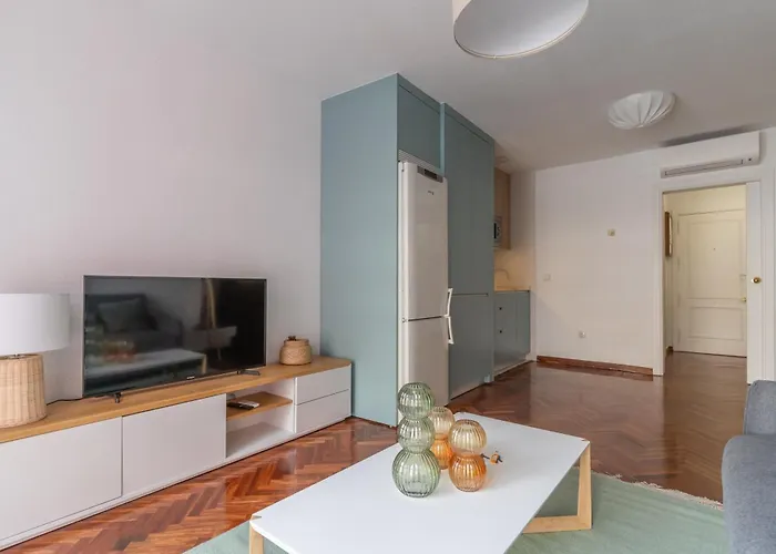 Brigth Stylish Studio - Gran Via Madrid, Spagna