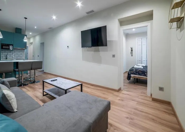 Modern Refurbished-2Bedrooms 1.5Bathrs-Justicia Madrid, Spagna