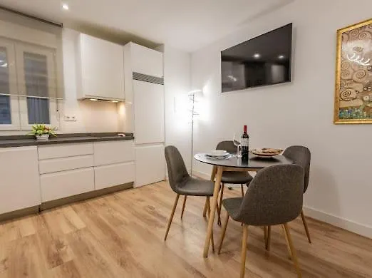 City Center Apartments Sol Madrid, Spagna