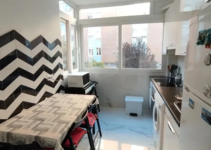 Apartamento Luminoso Y Nuevo En Madrid Rio, Espanha