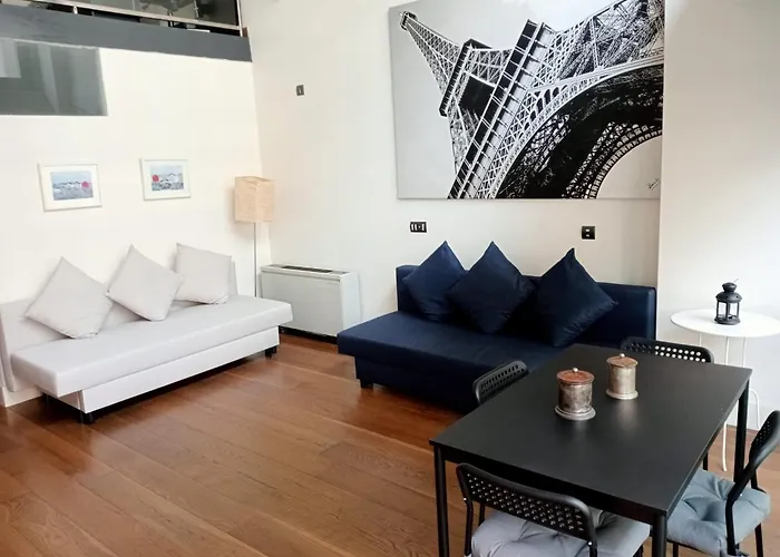 Duplex 2 Plantas - C Alcala-Ifema-Ventas- Jardin & Parking Privados- Suites Boutique Wh Madri, Espanha