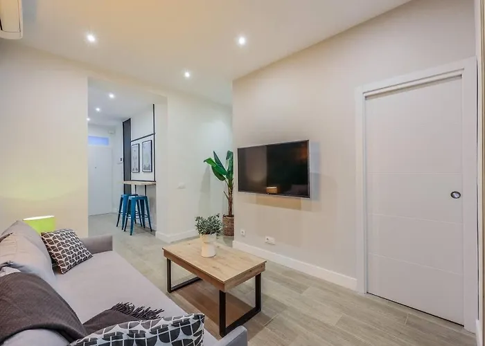 Luxe Apartment In Malasana Hub Madrid, Spagna