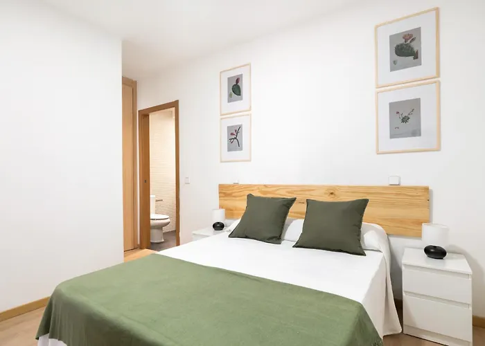 Apartamento En La Avenida De La Albufera Alquiler Temporal Madrid, Spagna