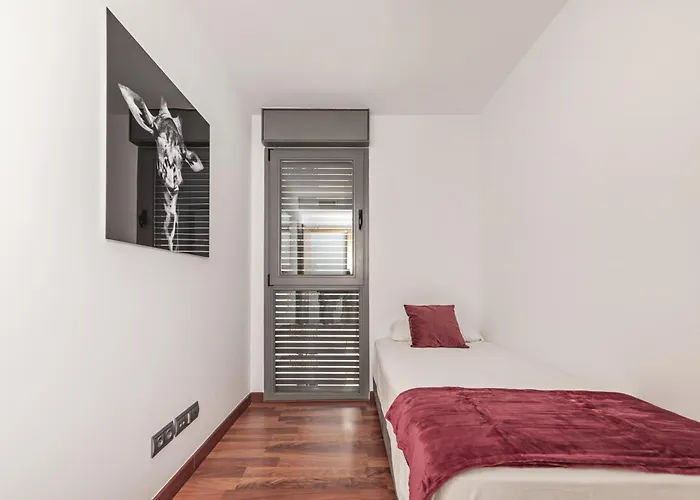 Luxury Apartments In Barrio Palacio Madrid, Spagna