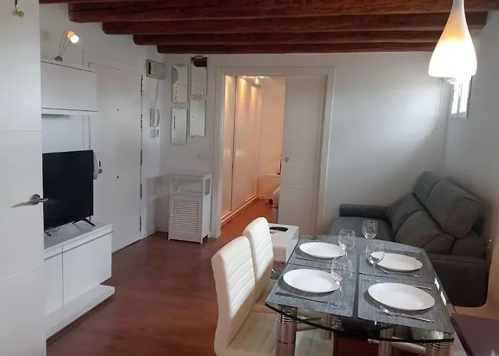 Emblematic Flat In Madrid Central - Arenal, Spagna