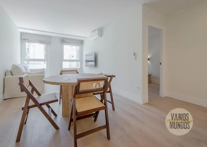 Tu Refugio Para 4 En Malasana, Conoce San Bernardo 20 Madrid, Spagna