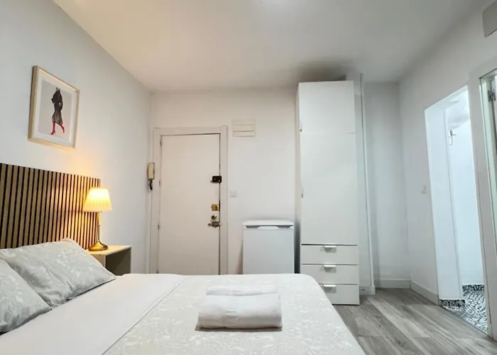 Rooms Quiet Madrid, Spagna