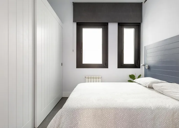 Apt Centrico Y Tranquilo De 2 Hab Madrid, Spain