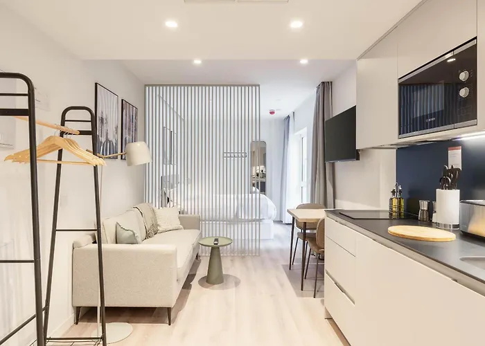 Limehome Madrid Calle De Juan Hurtado De Mendoza, Spagna