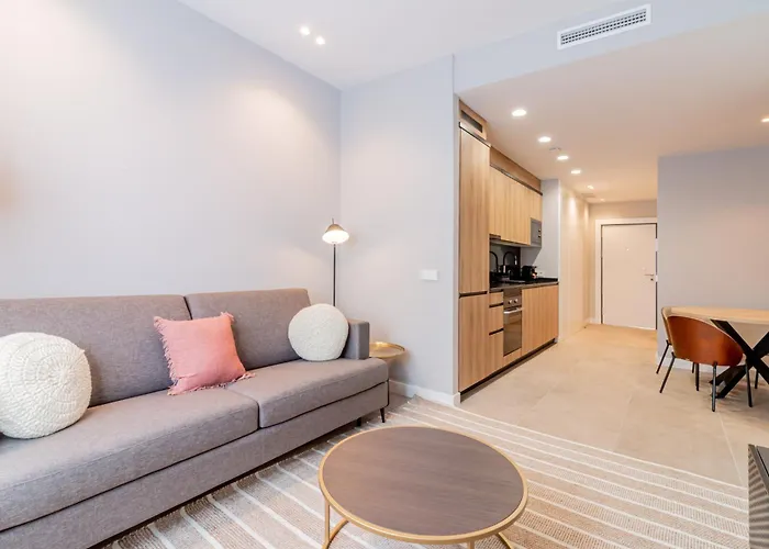 Home Art Apartments Bernabéu Madrid, Spagna