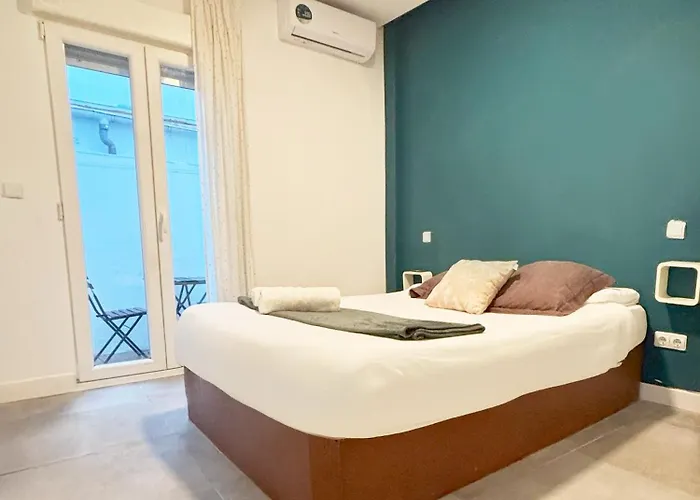 Appartamento Luminoso, Con Patio Y Buena Zona Madrid, Spagna