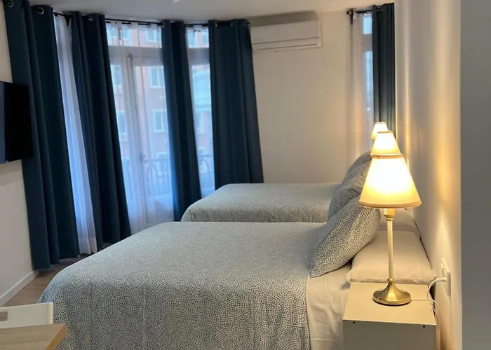 Room Plaza Espana Madrid, Spain