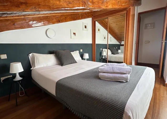 Apartamentos Madrid Atocha, Spain