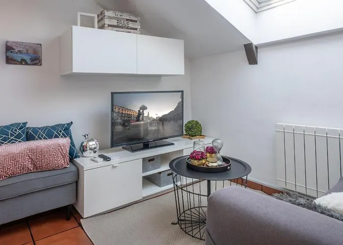Central And Bright Temporal Penthouse Madrid Center Myr137C, Spagna