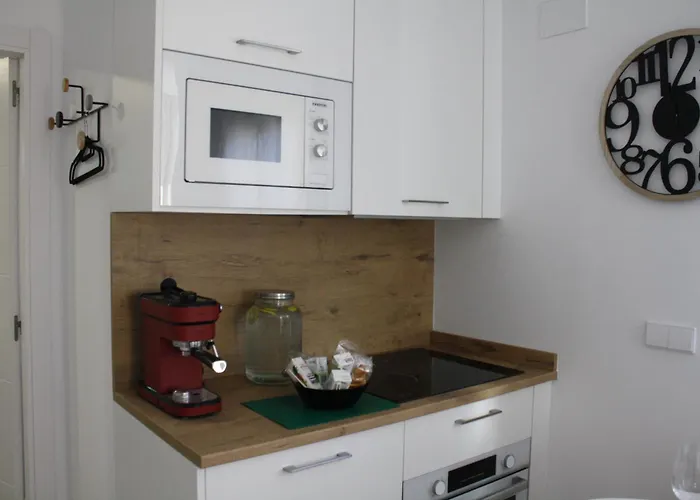 Apartahotel Madrid Urban Suites - Edificio Exclusivo- 7 Apartments Boutique Full Equiped, Hiszpania