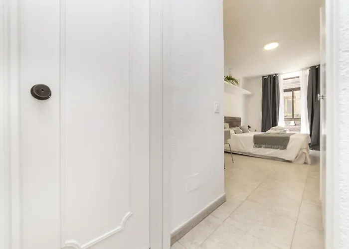 Classy IV - Ferga Suites Madrid, España
