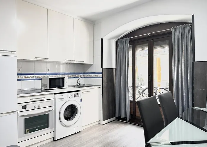 Apartamentos Day Madrid Gran Via I, Spagna