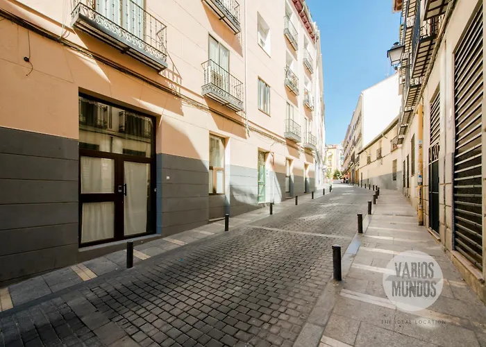 Confort y cultura para 10, en el vibrante Lavapiés Madrid, Spagna