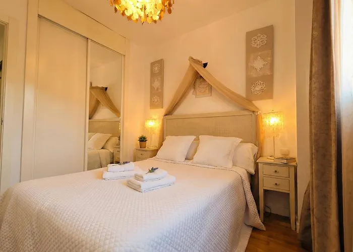 Jmc New Suite Madrid Airport, Espanha