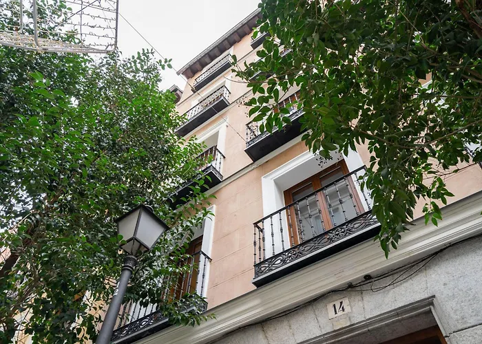 Dobo Madrid Luna, Spagna