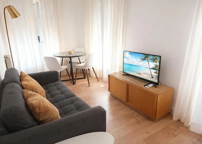 Apartamentos Madrid Rio, Spain