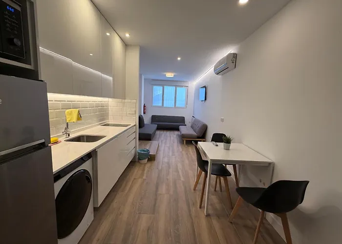 Bernabeu/ C.Universitaria Apartments Madrid, Spagna
