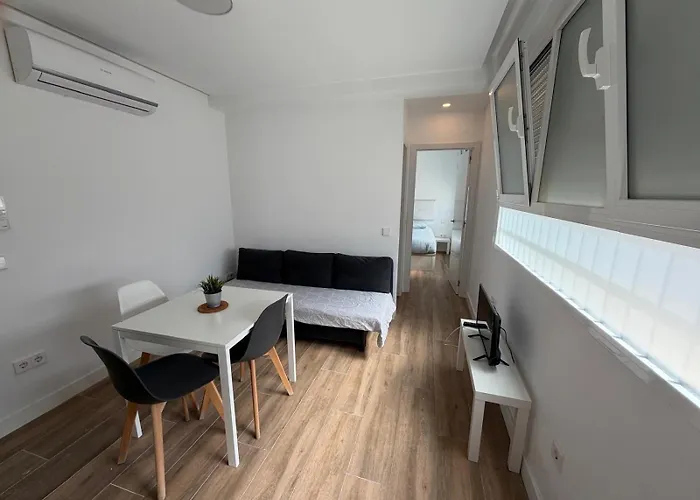 Bernabeu/ C.Universitaria Apartments Madrid, España