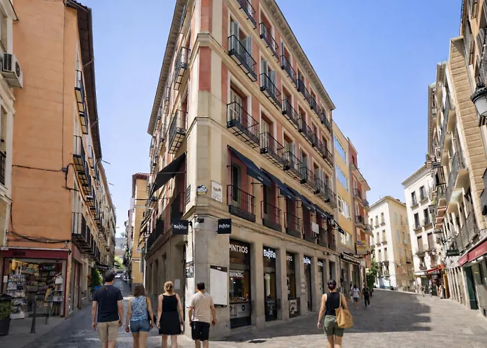Atico Plaza Mayor - Estilo, Luz Y La Mejor Ubicacion En Madrid, Spain