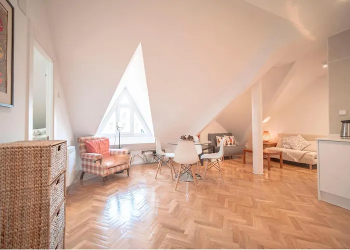 Apartamento En La Plaza De San Miguel Madrid, Spagna