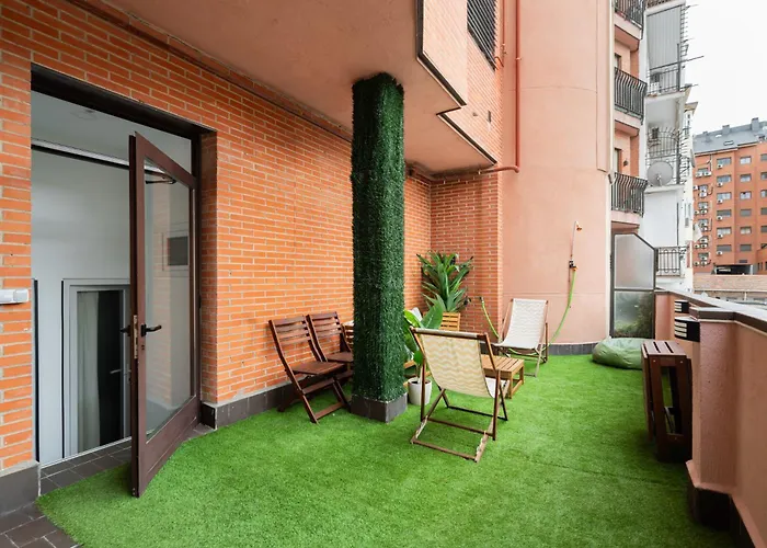 Estudio Privado Y Tranquilo Plaza De Espana Madrid, Spagna