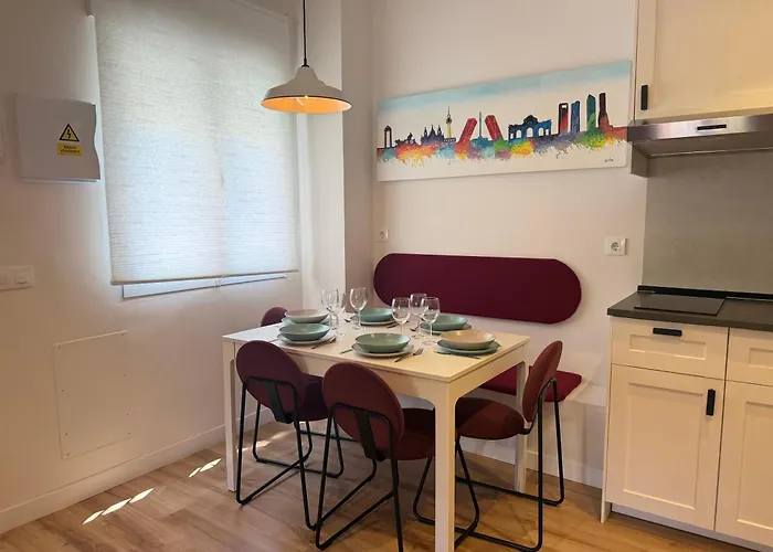 A 4 Min Andando Del Metro 3 Habitaciones Con Bano Privado Madrid, Spagna