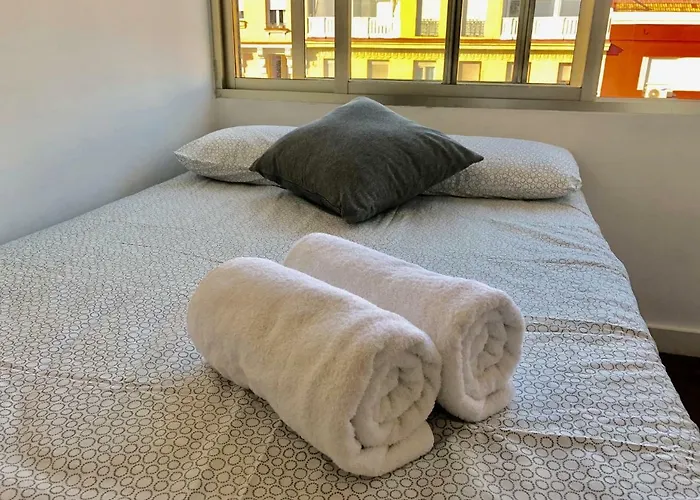 Pisos Con Piscina Barrio Exclusivo-Movistar Arena Alquiler Temporada Apartamento Madri, Espanha