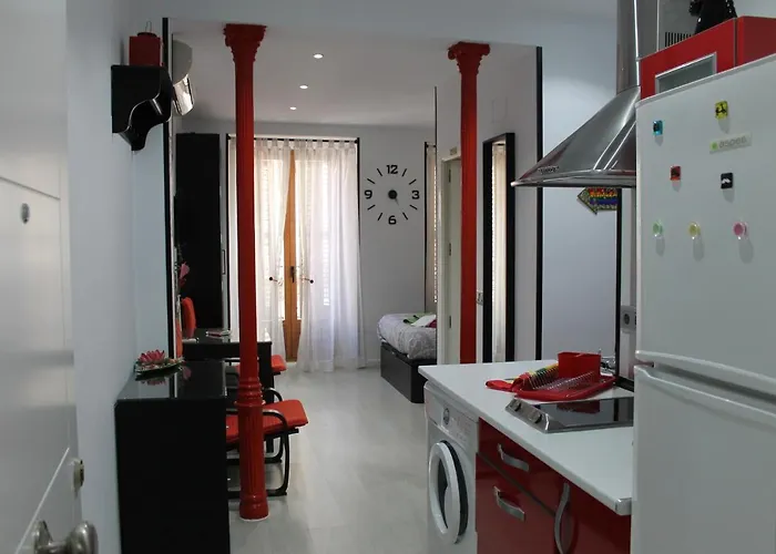 Balcony Apartment Malasana Madrid, Spagna