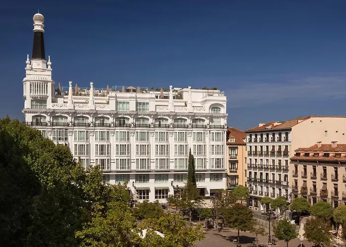Me Madrid Reina Victoria By Melia