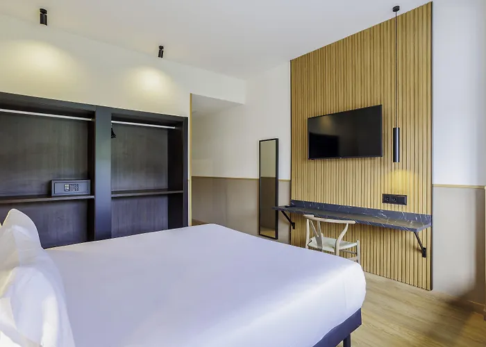 Hotel Acta Madfor