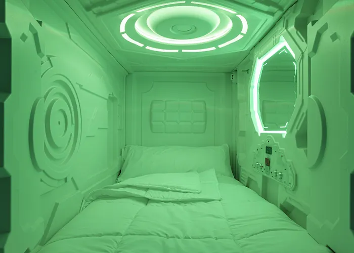 Art Seven Hostel Capsules