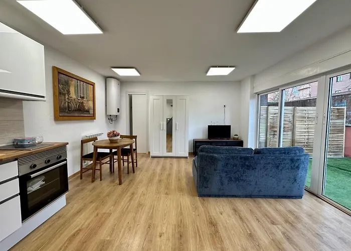 Fantástica casa con jardín